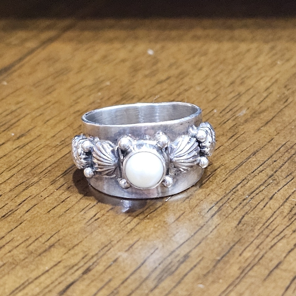 Carol Felley Sterling Silver and Pearl Seashell Ocean Ring Size 7 RARE Vintage - Picture 14 of 14